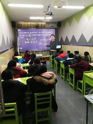 韶關(guān)市湞江區(qū)高思教育信息咨詢 助力學(xué)生成長，點(diǎn)亮智慧未來